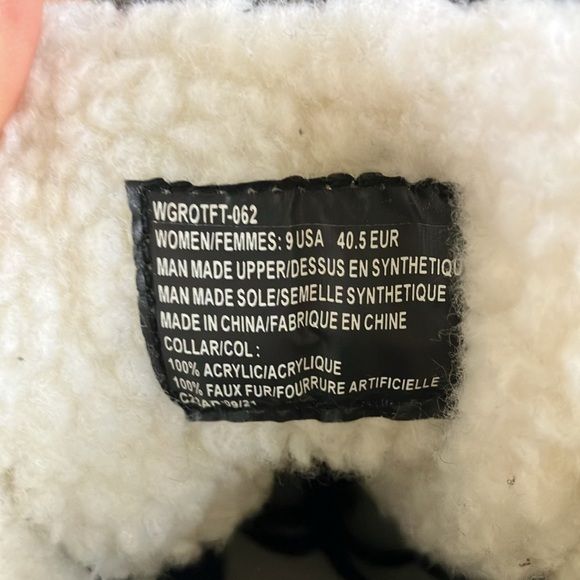 NWT Lugz Women's Grotto Fleece Slip Resistant Fashion Boots in Dark Grey - Picture 10 of 12